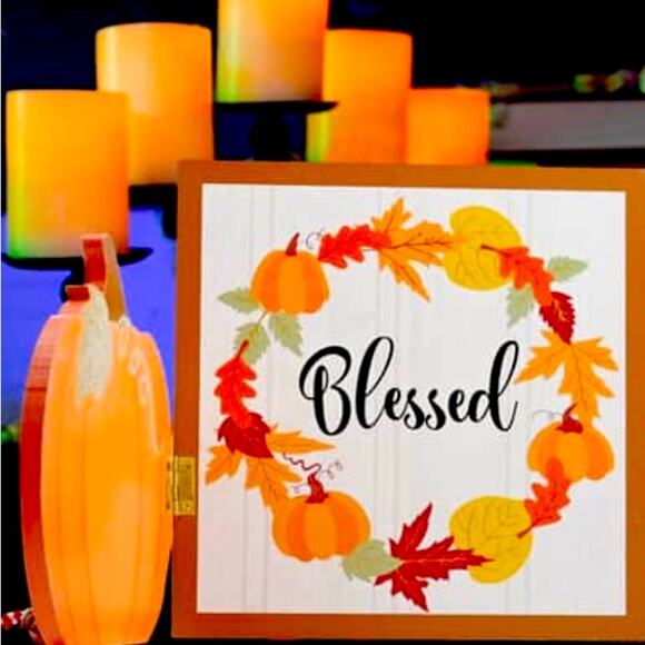 Harvest Decorations- Pumpkin and Blessed hinged decor - Picture 3 of 5